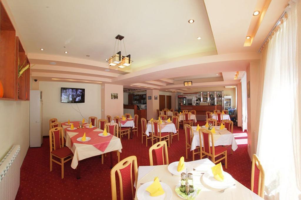 Hotel International Băile Herculane المظهر الخارجي الصورة